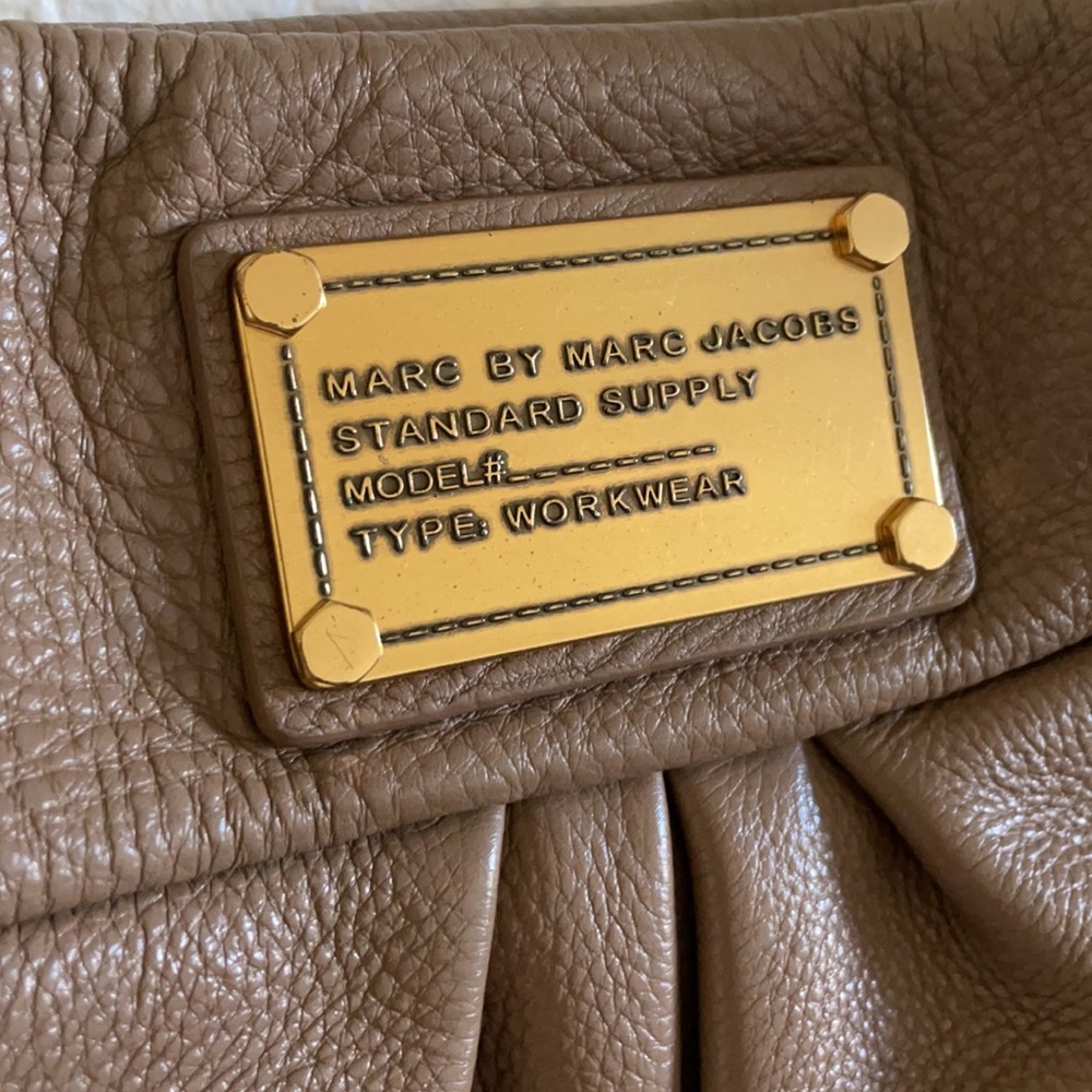 Marc Jacobs Handbag - Picture 3 of 4